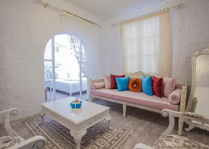 Alanur Алачати